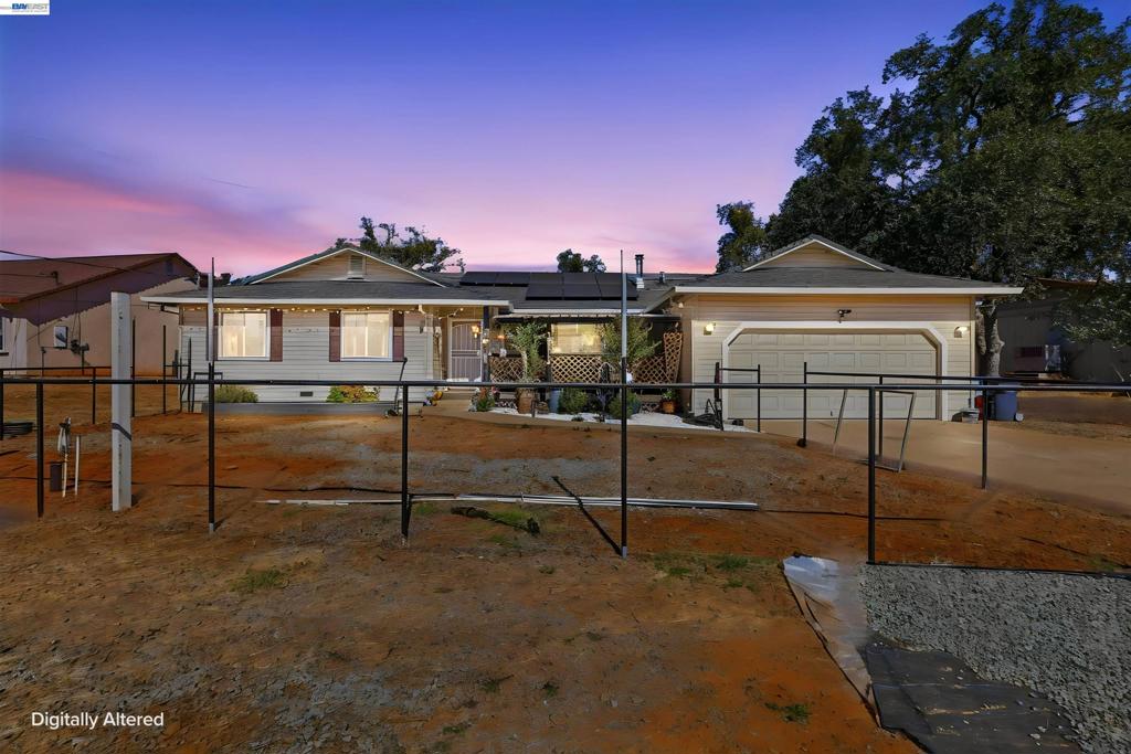 6696 Baldwin St Property Photo 2
