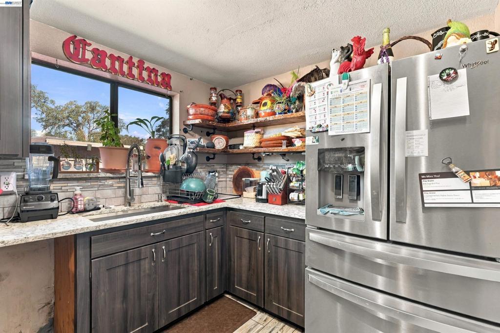 6696 Baldwin St Property Photo 13