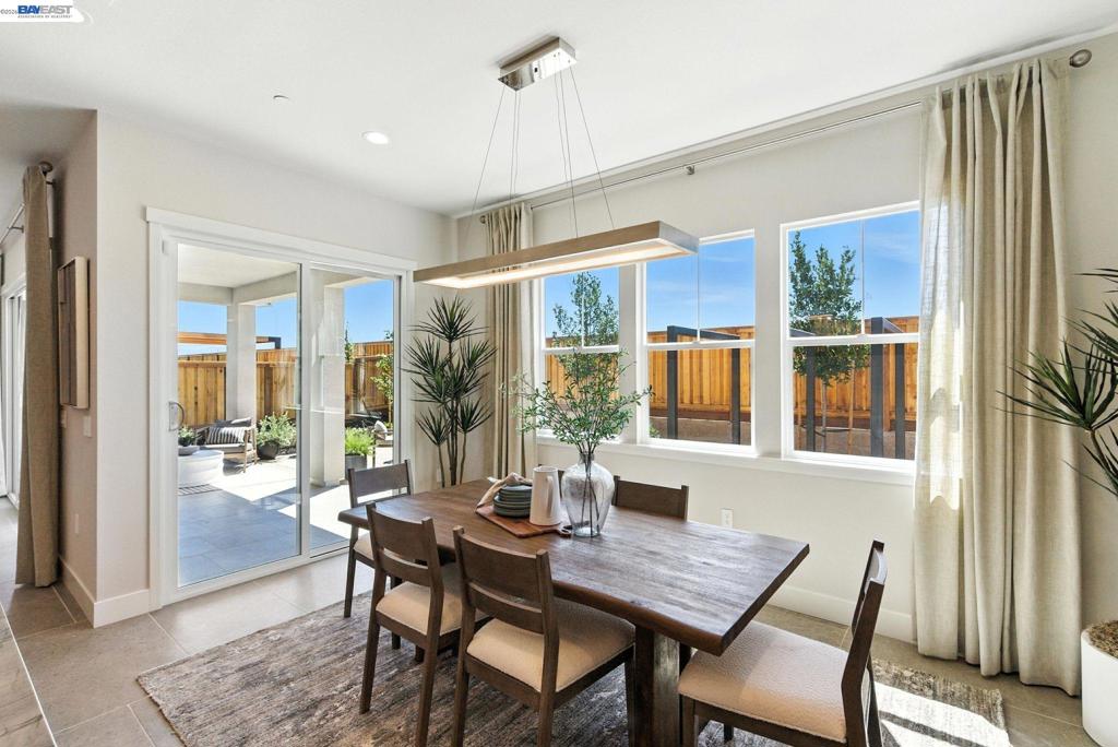 1590 Ponza Circle Property Photo 33