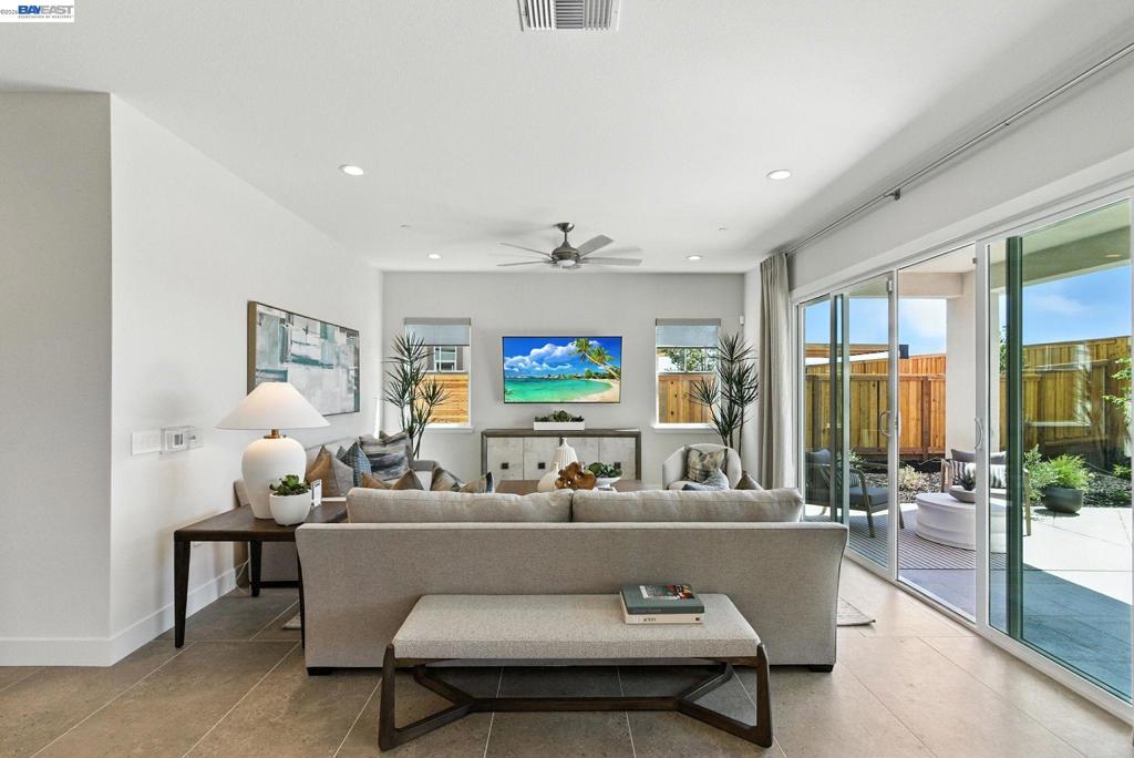 1590 Ponza Circle Property Photo 44