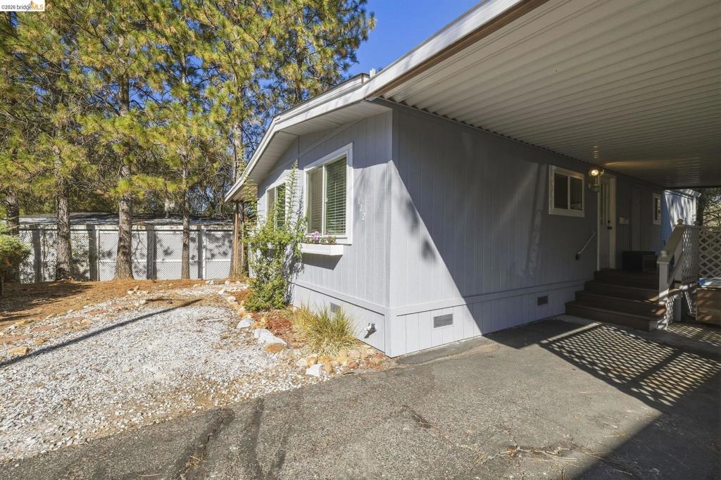 10956 Green St Property Photo 2