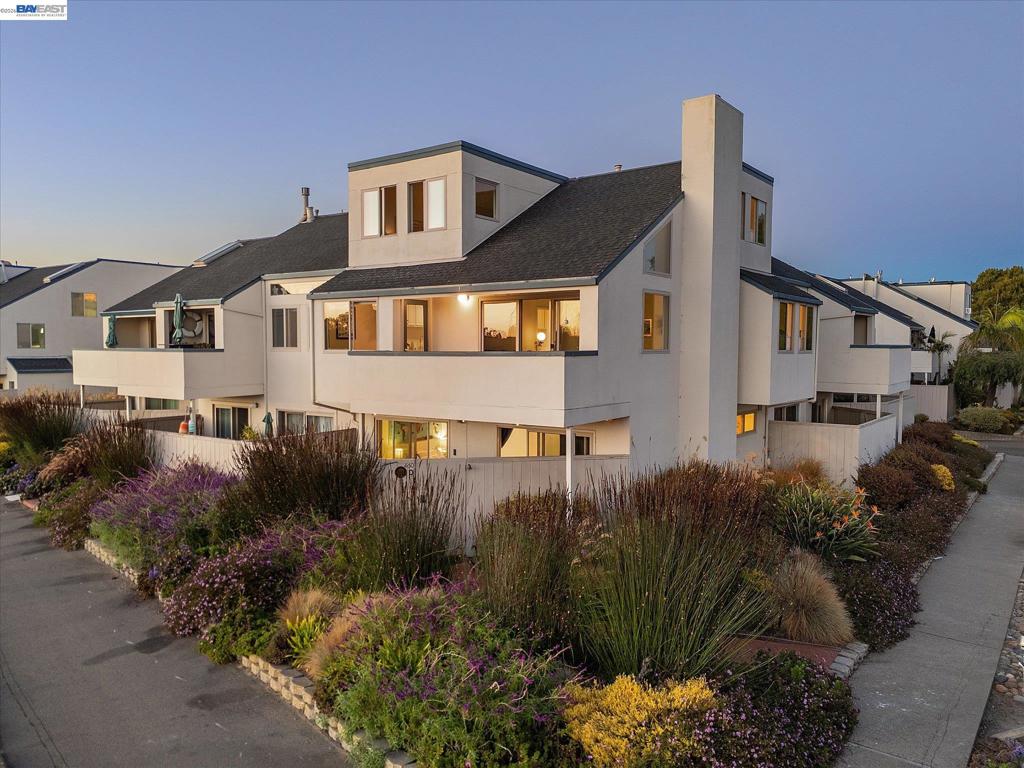 460 Cola Ballena D Property Photo 1