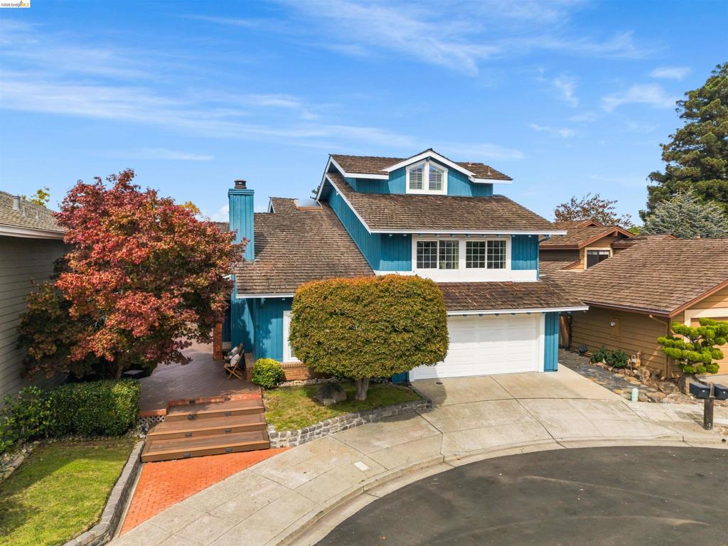 21 Stonington Pt Property Photo 2