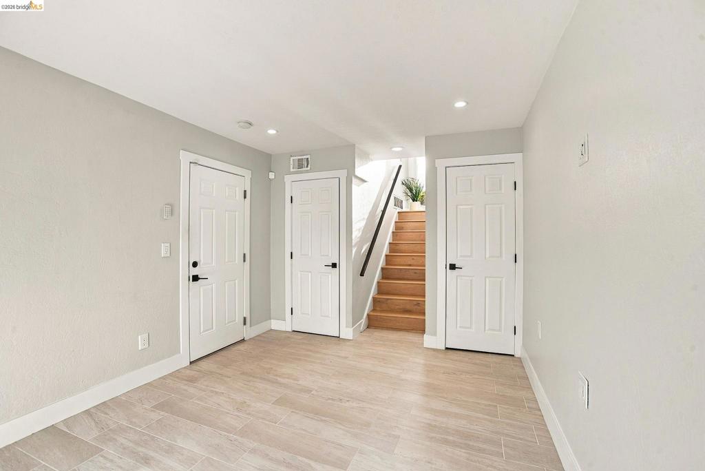 476 Creighton Way Property Photo 36