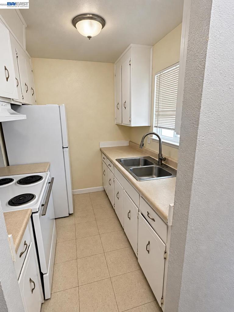 100 Tabor Ave Property Photo 4
