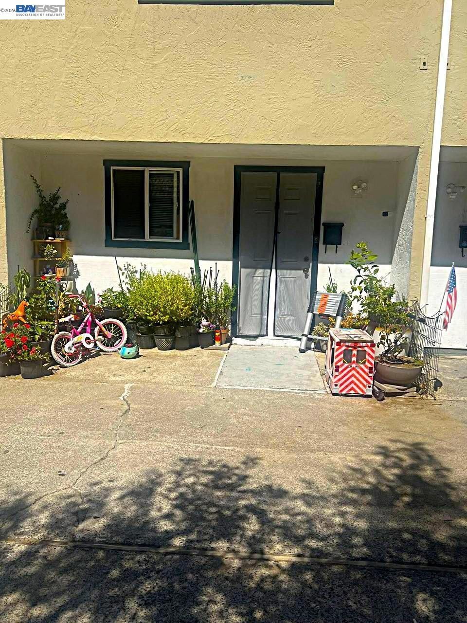 100 Tabor Ave Property Photo 6