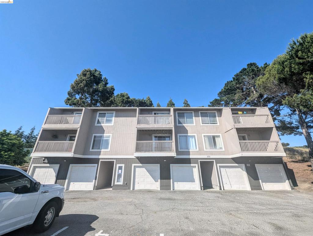 458 Valley View Road Property Photo 1