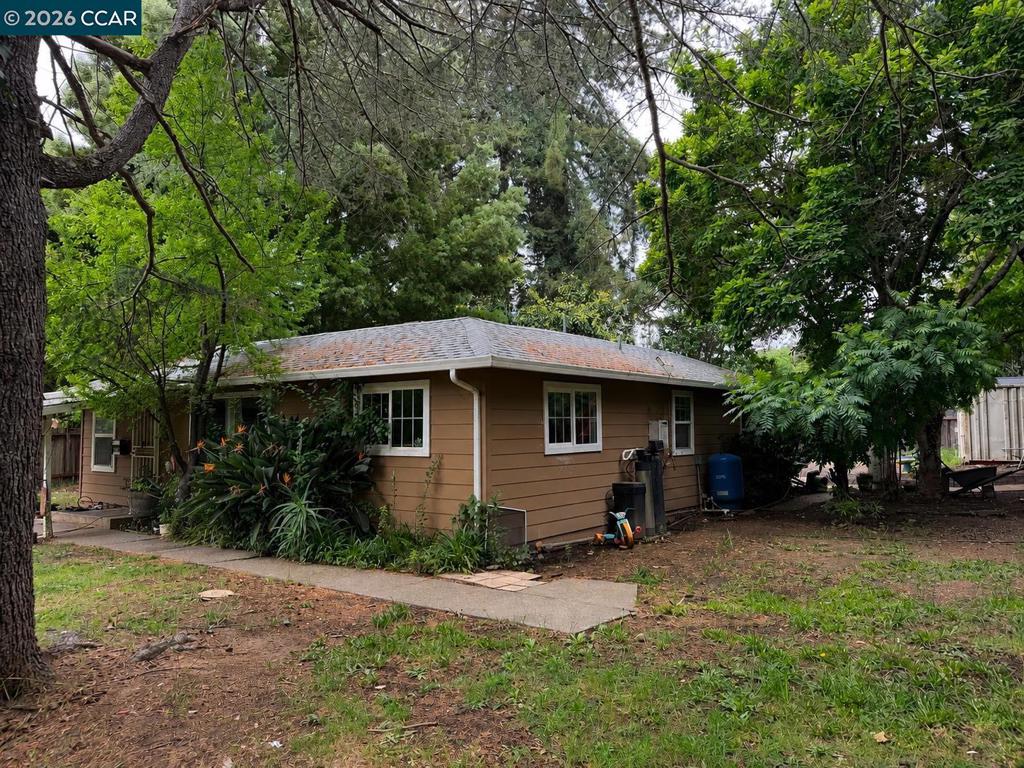 1038 Johnston St Property Photo 1