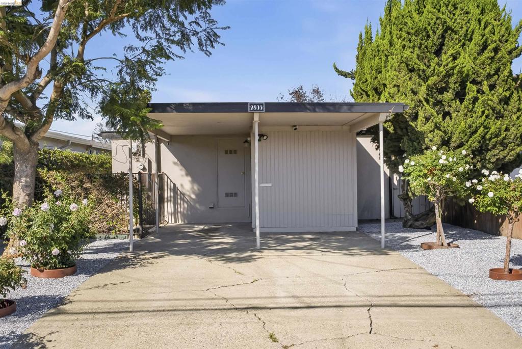 2805 Florida Ave Property Photo 4