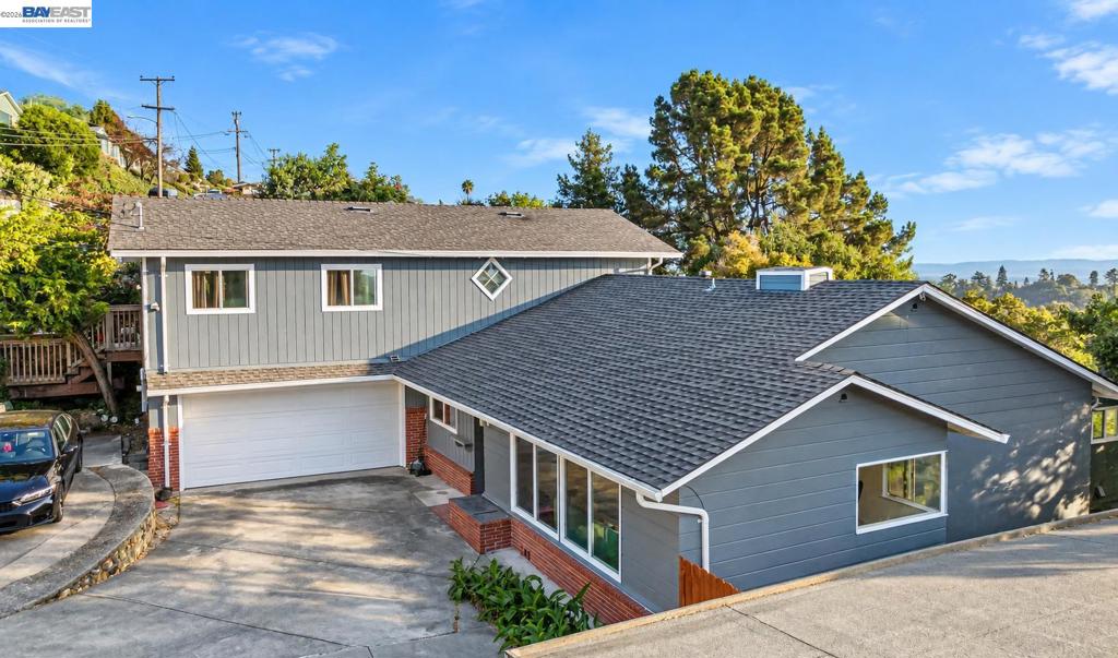 4734 Geranium Place Property Photo 4