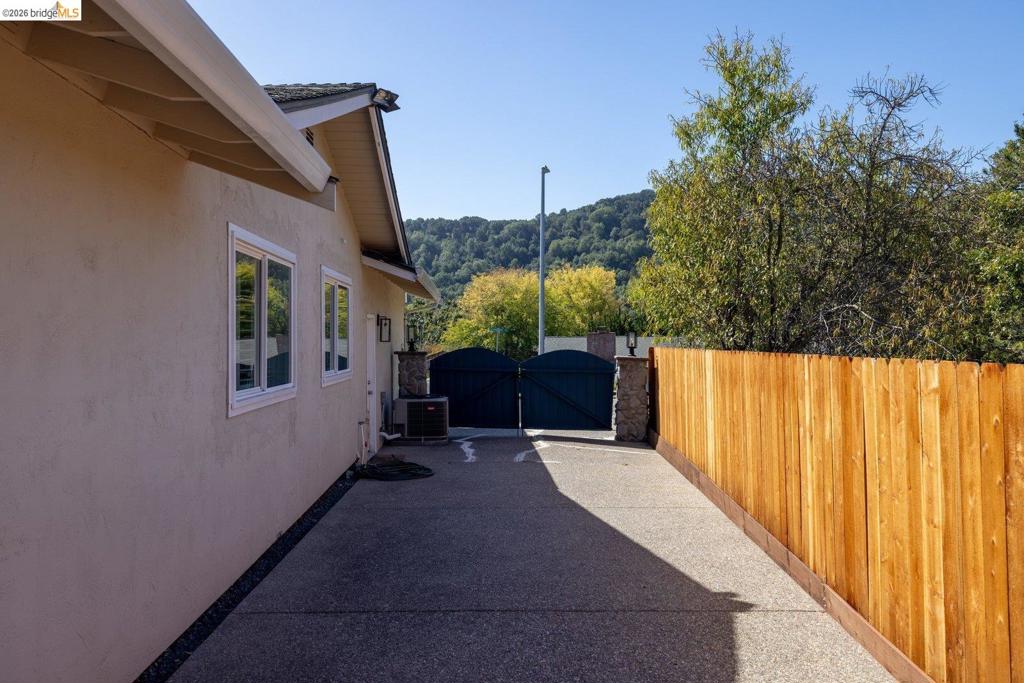 2615 Alhambra Way Property Photo 44