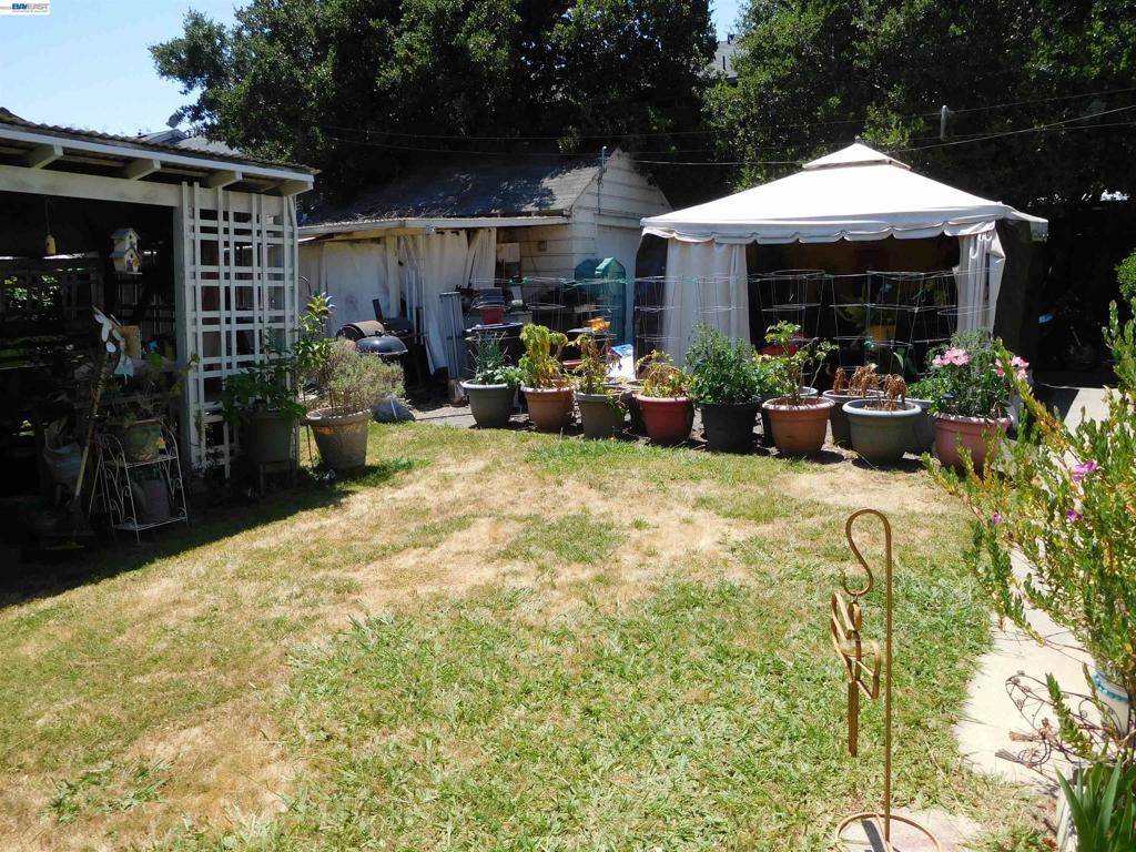 3257 Somerset Ave Property Photo 2