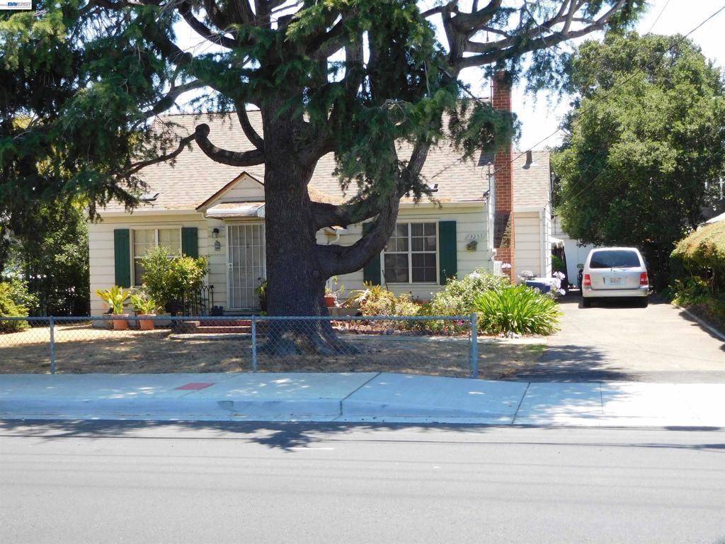 3257 Somerset Ave Property Photo 4
