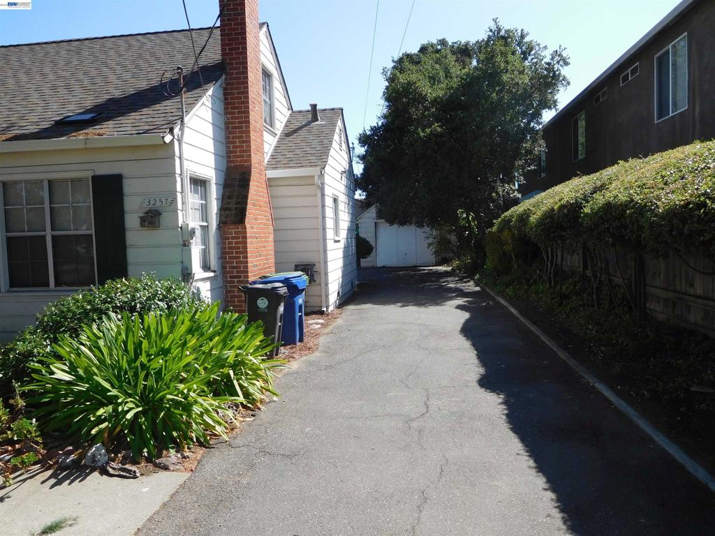 3257 Somerset Ave Property Photo 9