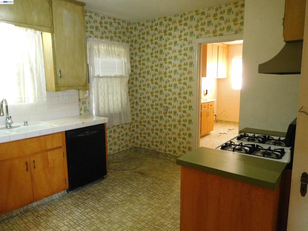3257 Somerset Ave Property Photo 15
