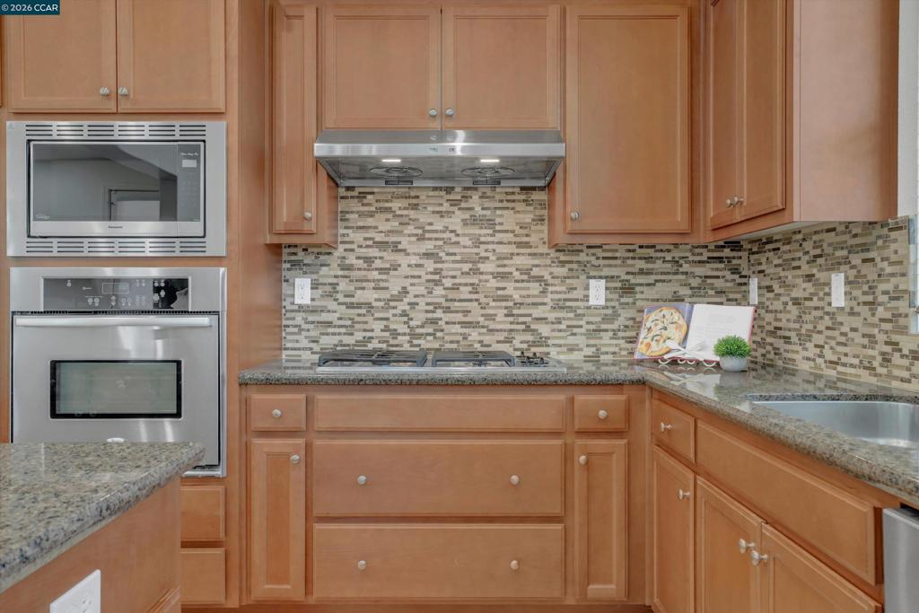 2900 Calico Cmn Property Photo 8