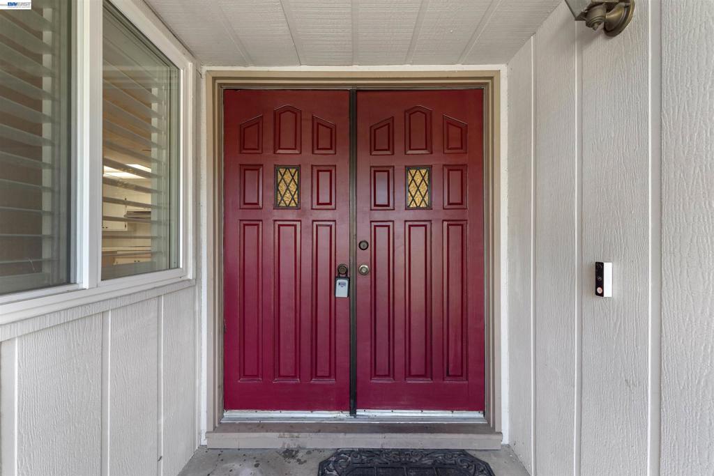 7516 Dorchester Way Property Photo 5
