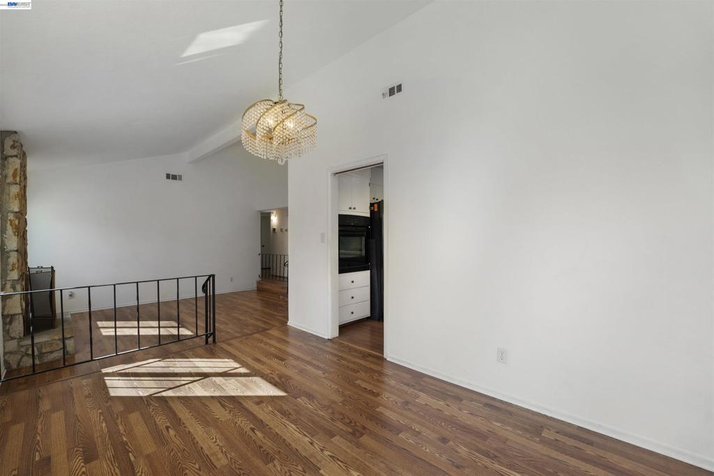 7516 Dorchester Way Property Photo 24