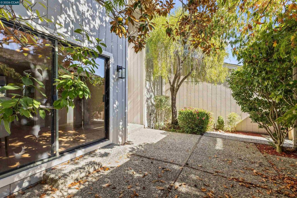1085 Camino Verde Cir Property Photo 32