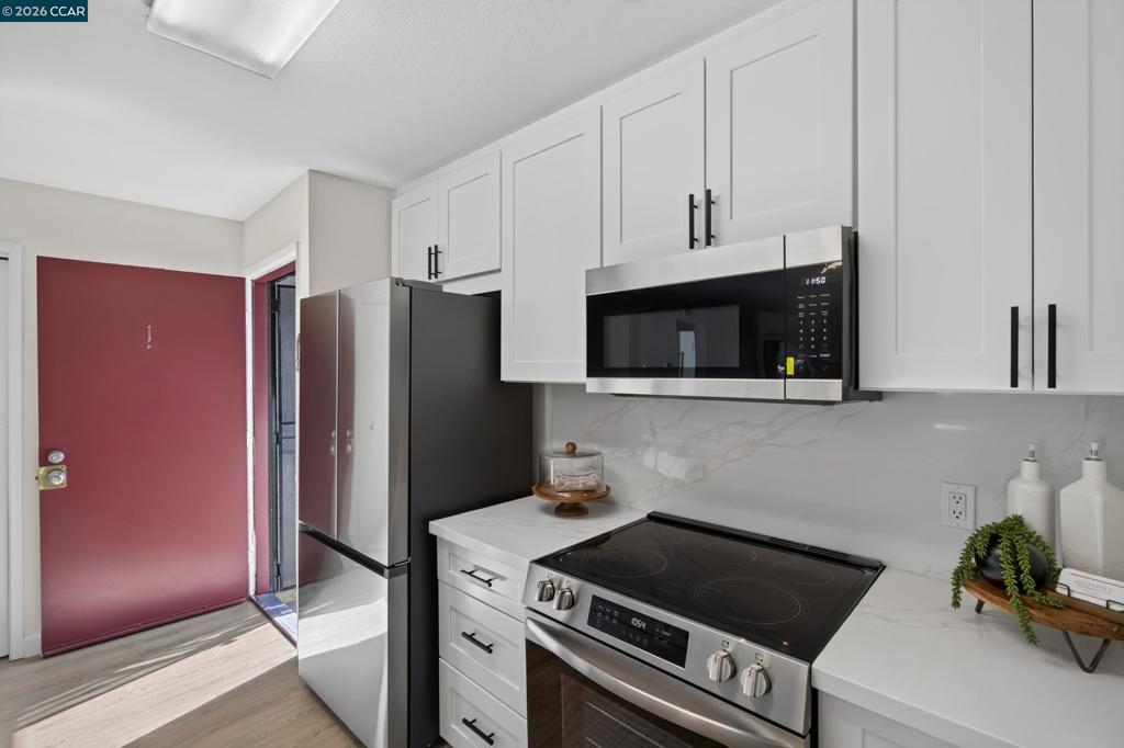1391 Monument Blvd 1 Property Photo 12
