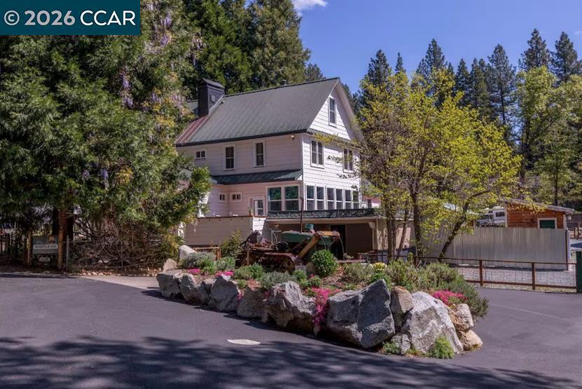 33800 Alta Bonnynook Rd Property Photo 1