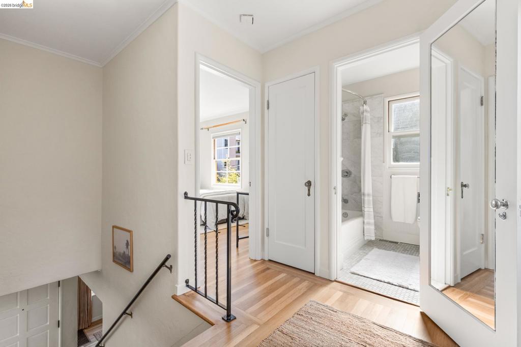639 Jean St Property Photo 38