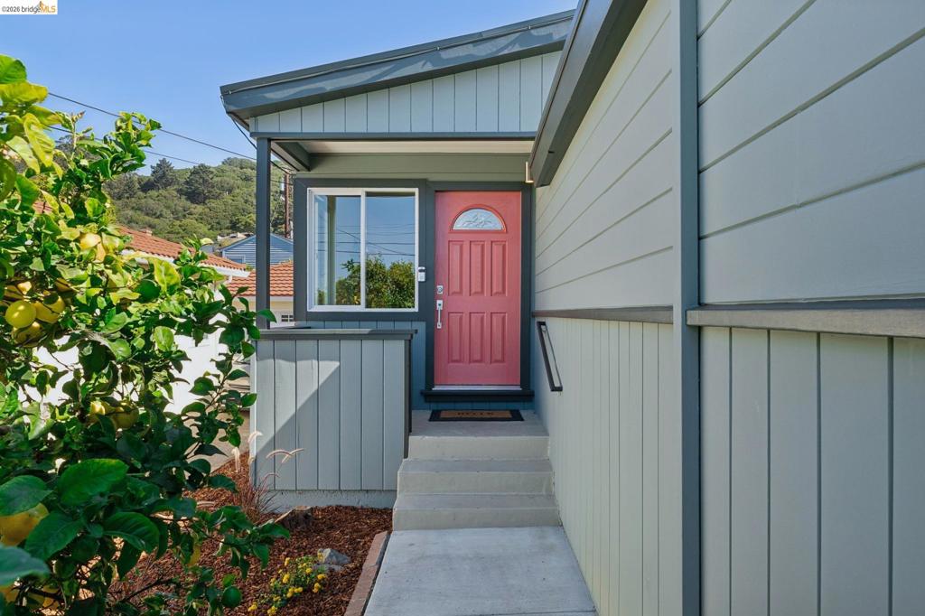 1410 Lawrence St Property Photo 7