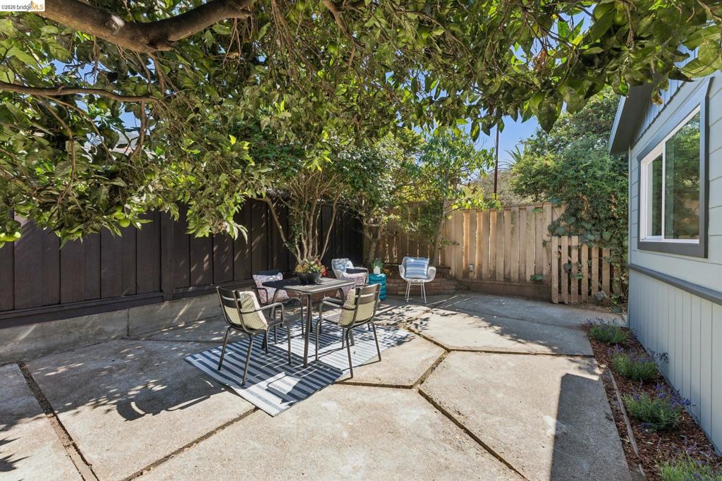 1410 Lawrence St Property Photo 55