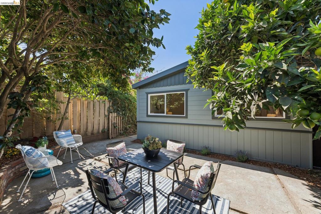 1410 Lawrence St Property Photo 57