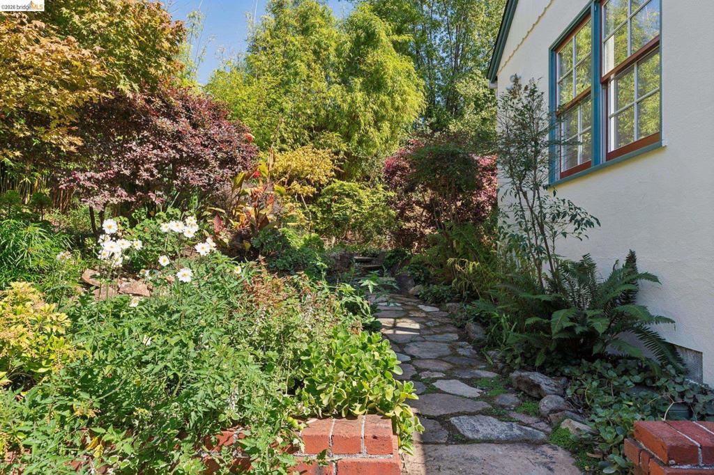 929 Contra Costa Ave Property Photo 33