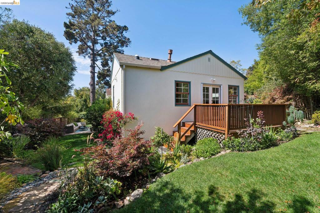 929 Contra Costa Ave Property Photo 42
