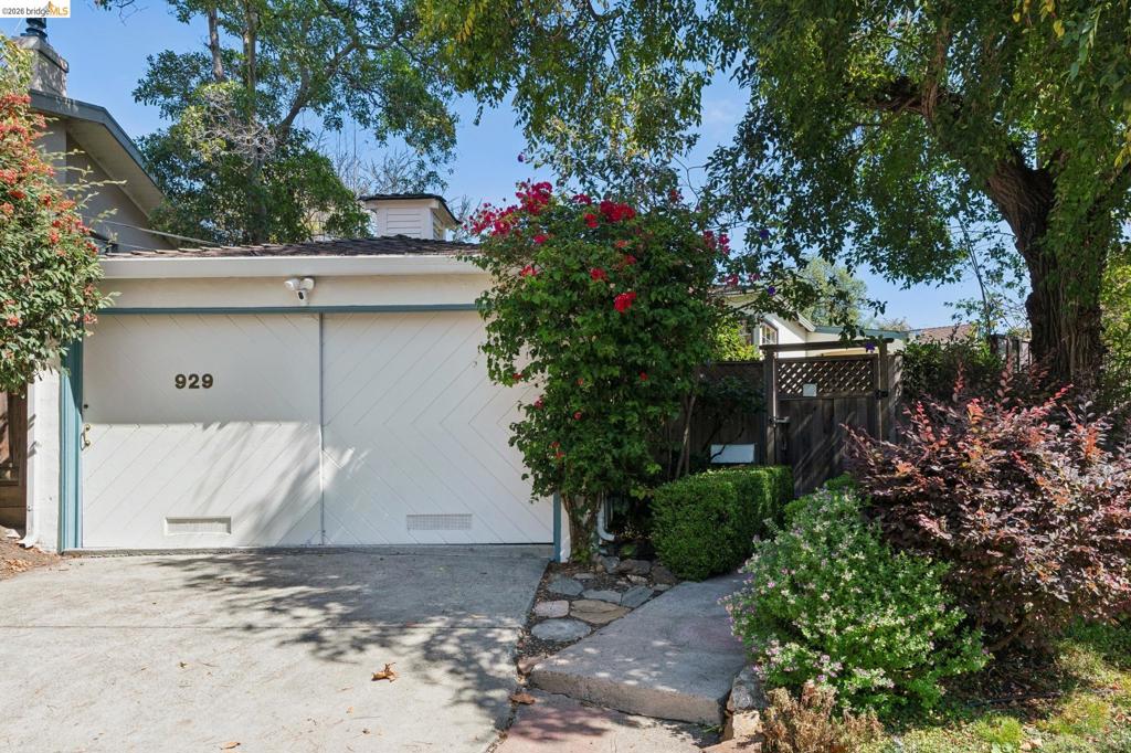 929 Contra Costa Ave Property Photo 46