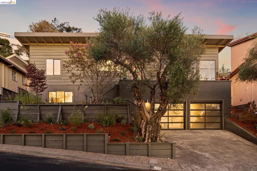 42 Cowper Ave Property Photo 1