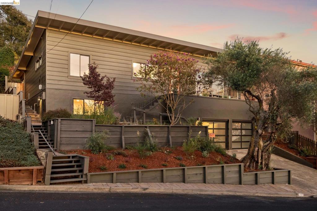 42 Cowper Ave Property Photo 3