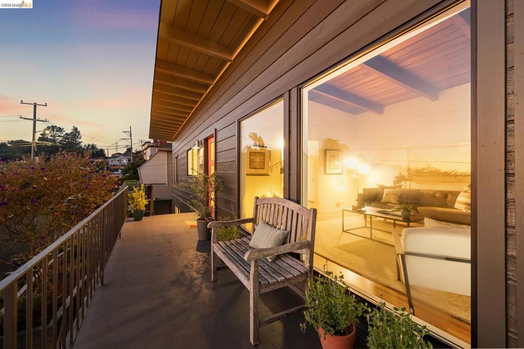42 Cowper Ave Property Photo 4
