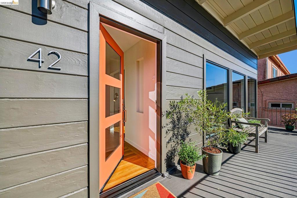 42 Cowper Ave Property Photo 6
