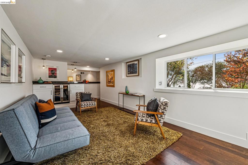 42 Cowper Ave Property Photo 38