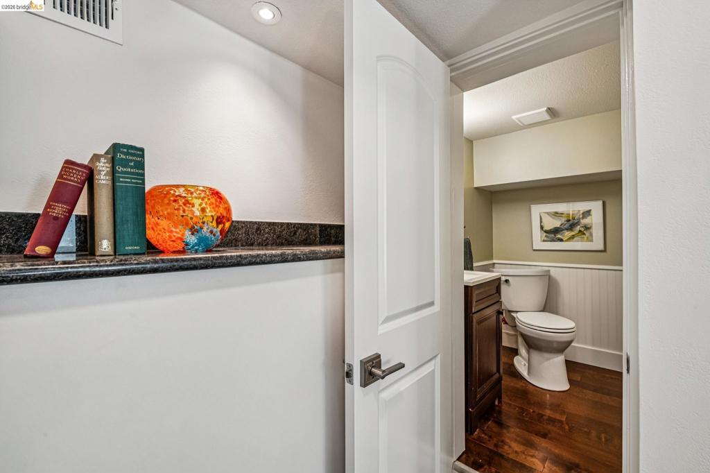 42 Cowper Ave Property Photo 42