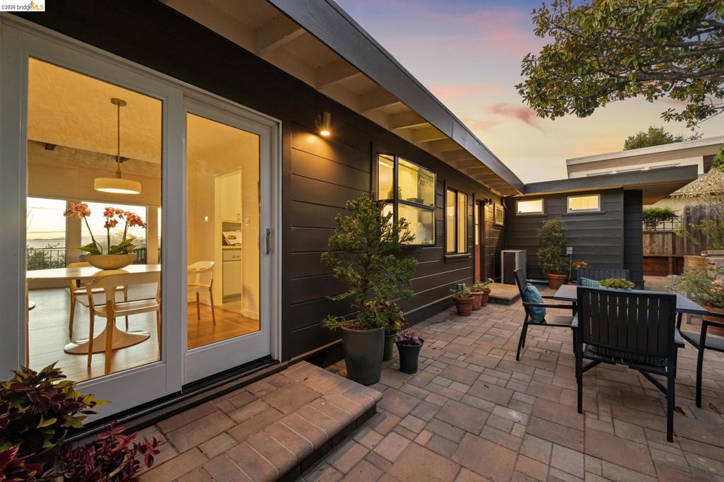 42 Cowper Ave Property Photo 45