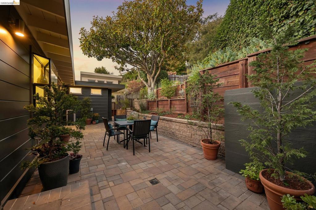 42 Cowper Ave Property Photo 48