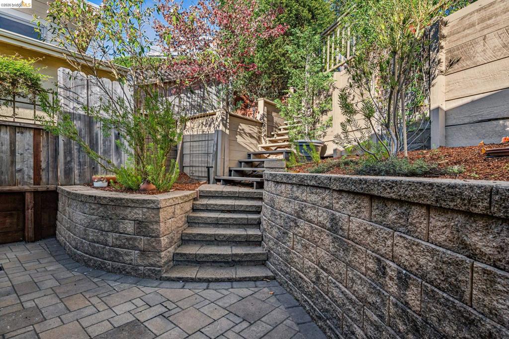 42 Cowper Ave Property Photo 49