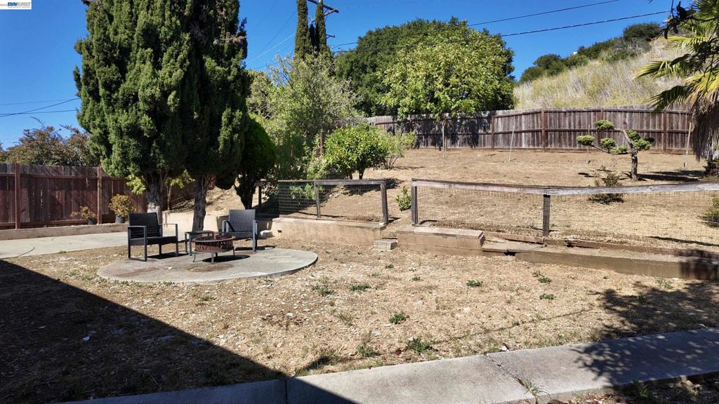 201 Navone St Property Photo 26
