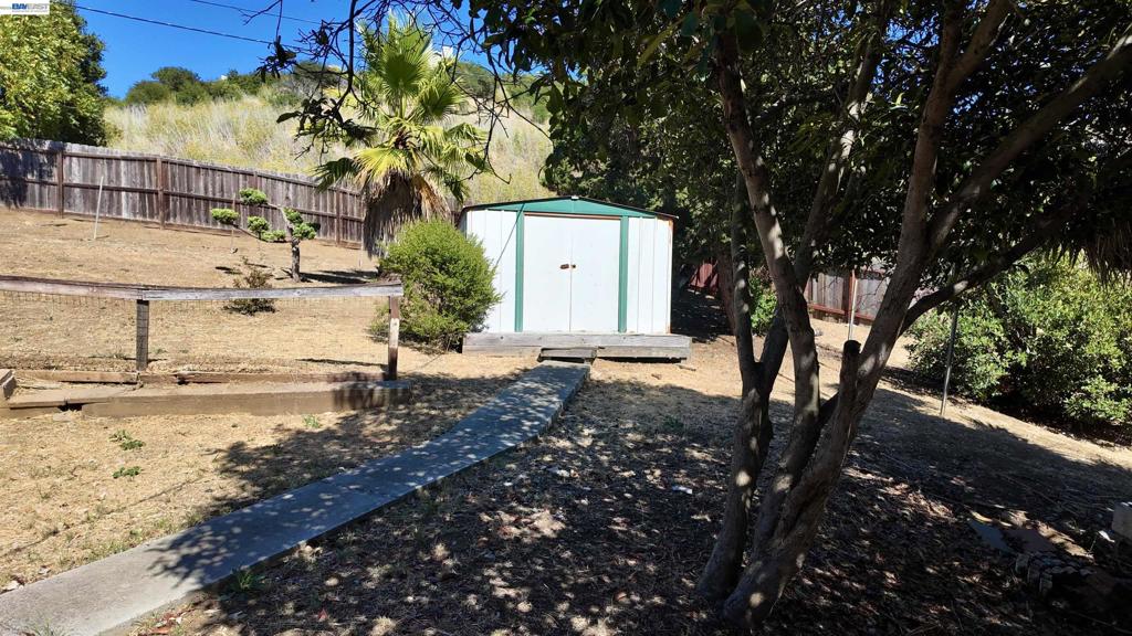 201 Navone St Property Photo 31