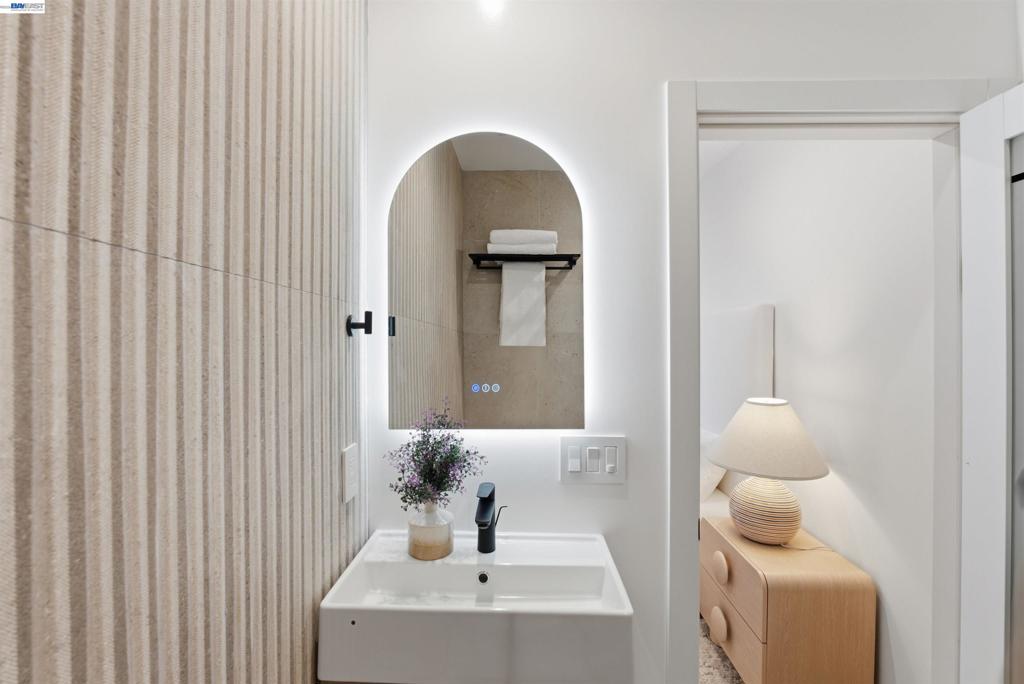 1240 15th Ave Property Photo 53
