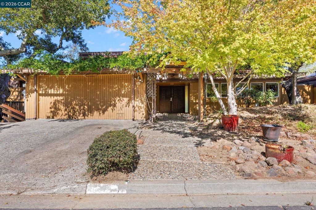 3822 Quail Ridge Rd Property Photo 1