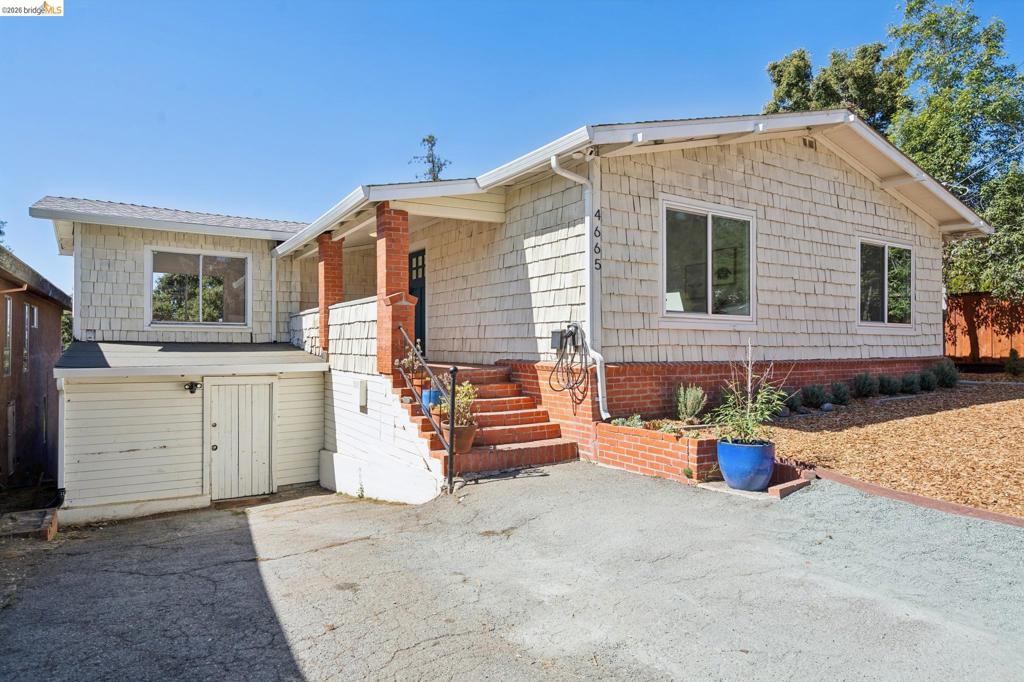4665 Fair Ave Property Photo 45