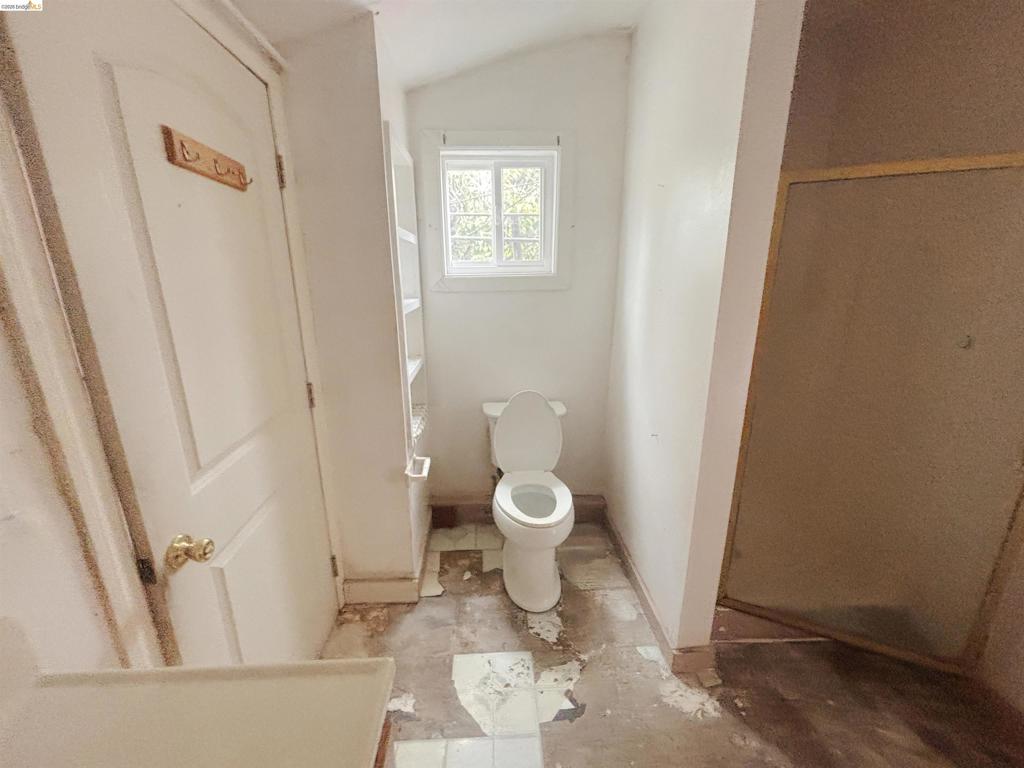 331 S 50th St Property Photo 10