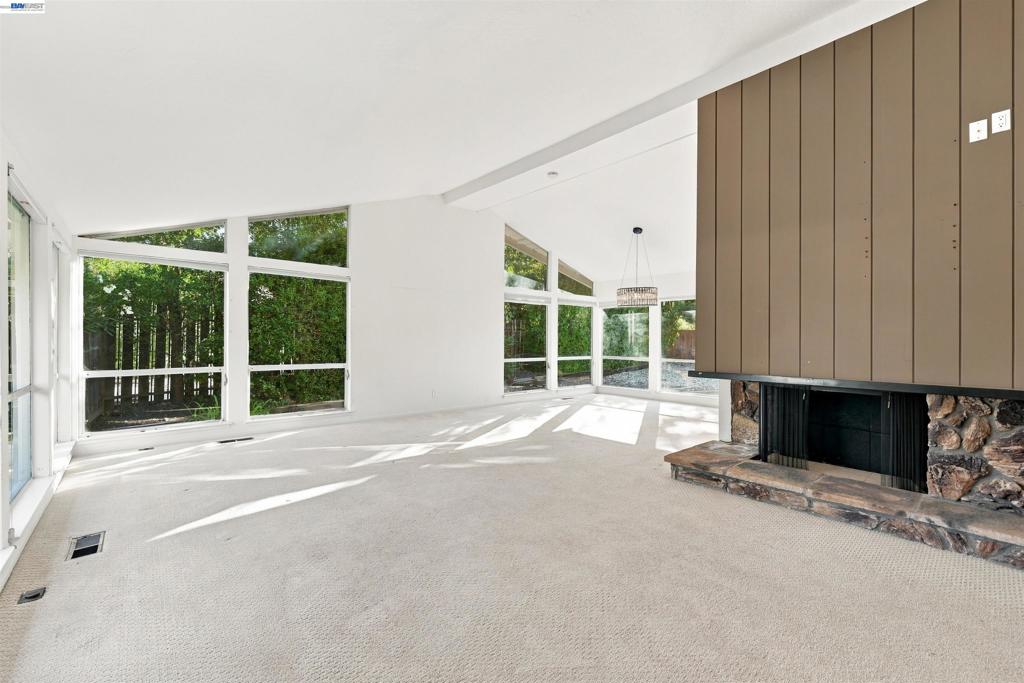 11 Ray Court Property Photo 13