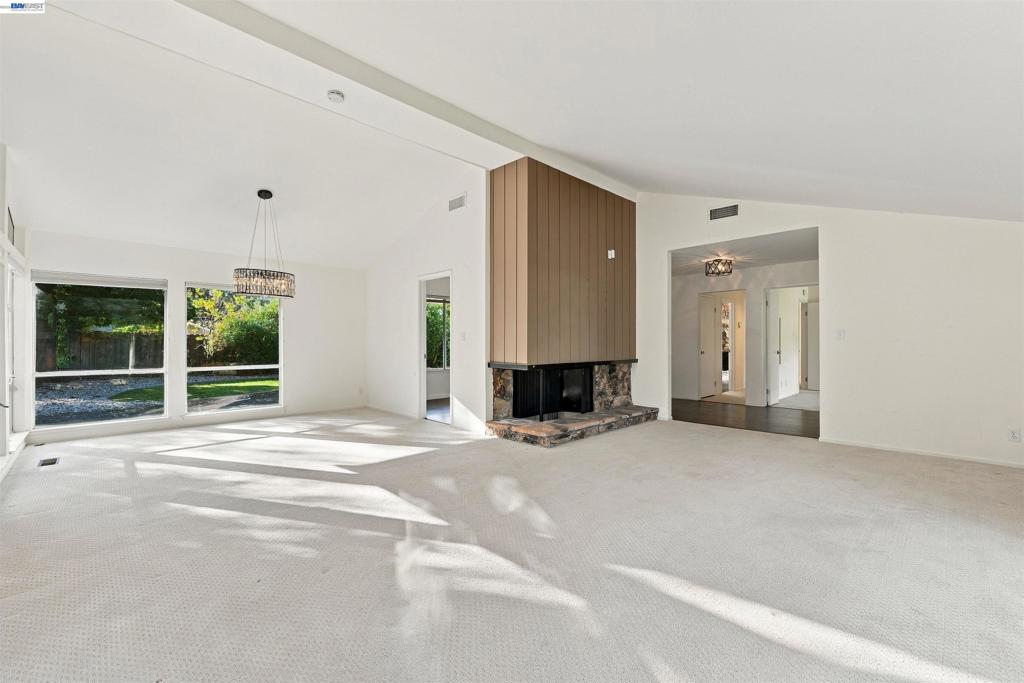 11 Ray Court Property Photo 15