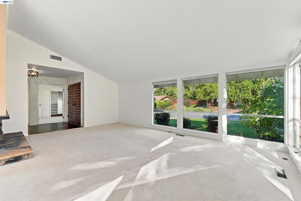11 Ray Court Property Photo 17